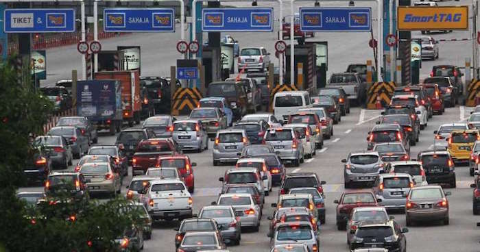 Tun M: It's Impossible to Have Toll-Free Roads, This Manifesto is a Big Burden - WORLD OF BUZZ 2