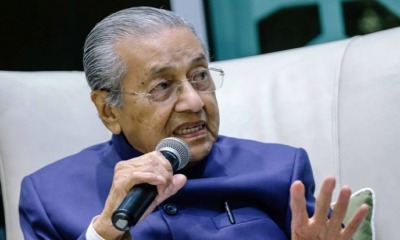 Tun M: "I Did Not Receive Any Official Confirmation That The YDP Agong Got Married" - WORLD OF BUZZ 2