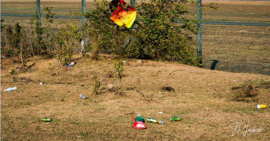 Tourist Shares Picture Of Rubbish Thrown Everywhere at LIMA'19 - WORLD OF BUZZ