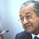 "Forget Your Nationalistic Pride & Learn English," Says Tun Mahathir - WORLD OF BUZZ