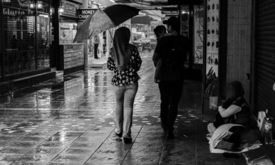 M'sian Redditor Tells Tearful Story of How a Woman and Her Daughter Became Homeless - WORLD OF BUZZ