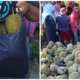 This Kelantan Stall Sells Durians For Only RM10 A Bag and Everything Clears Out In 1 Hour - WORLD OF BUZZ