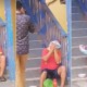 [Watch] M'sian Beggar Seen Fake Crying As He Asks Passerby For Money - WORLD OF BUZZ