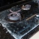 Glass-Top Stove Suddenly Shatters When Not In Use, Shards Fly 5 Metres Into Living Room - WORLD OF BUZZ 3