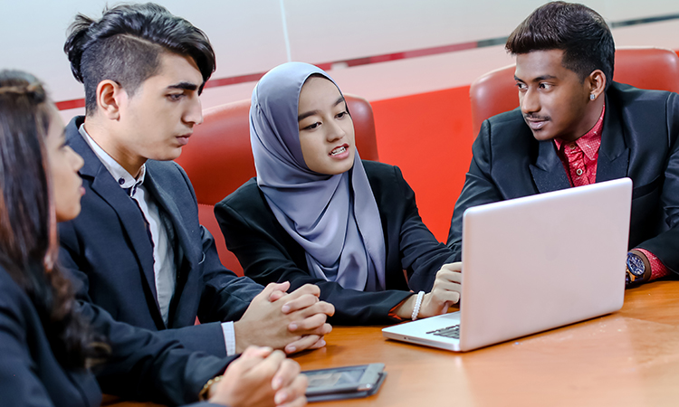 University Malaya Student Discussion Group Project Assignment Work