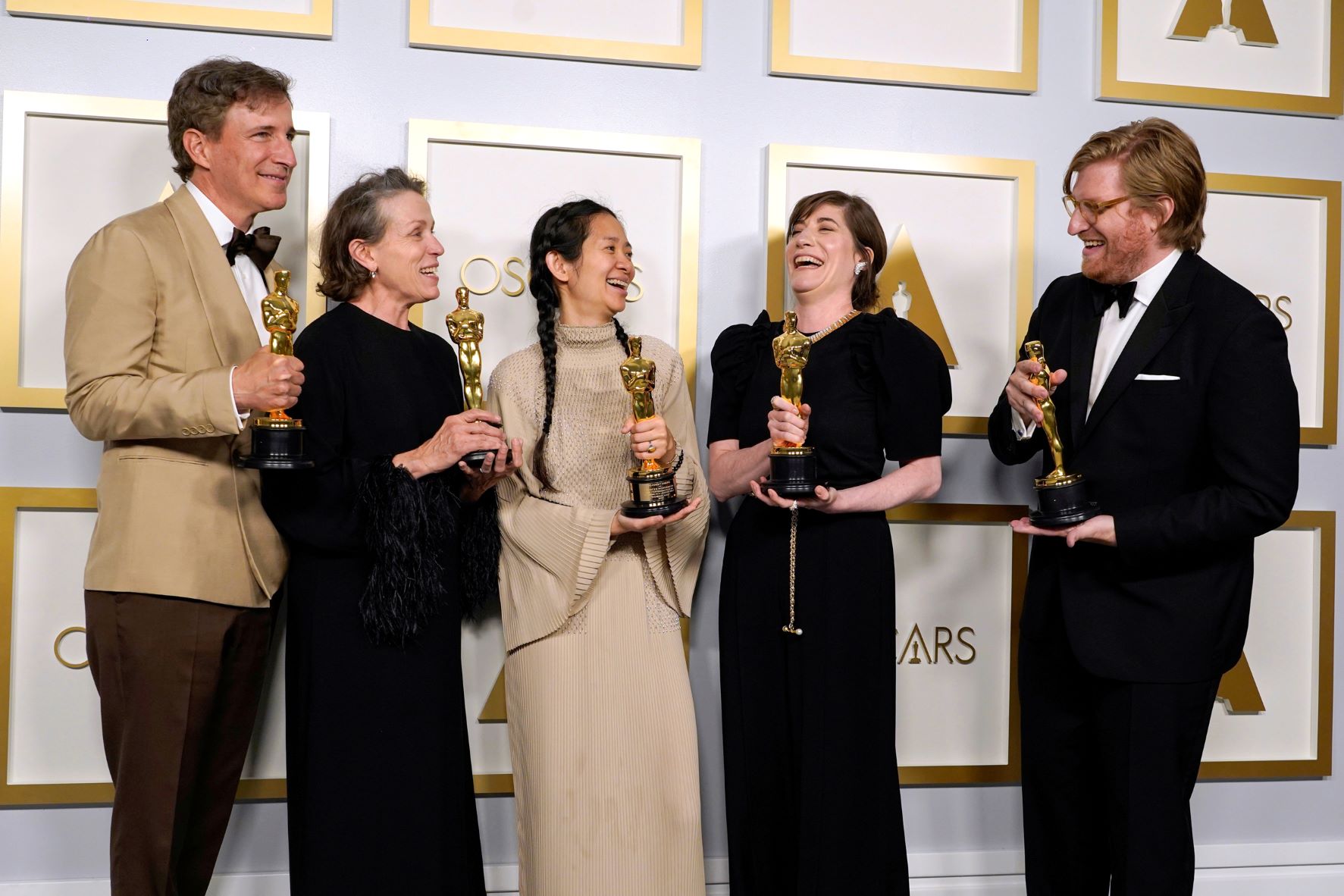 Astrooscars2022 Nomadland