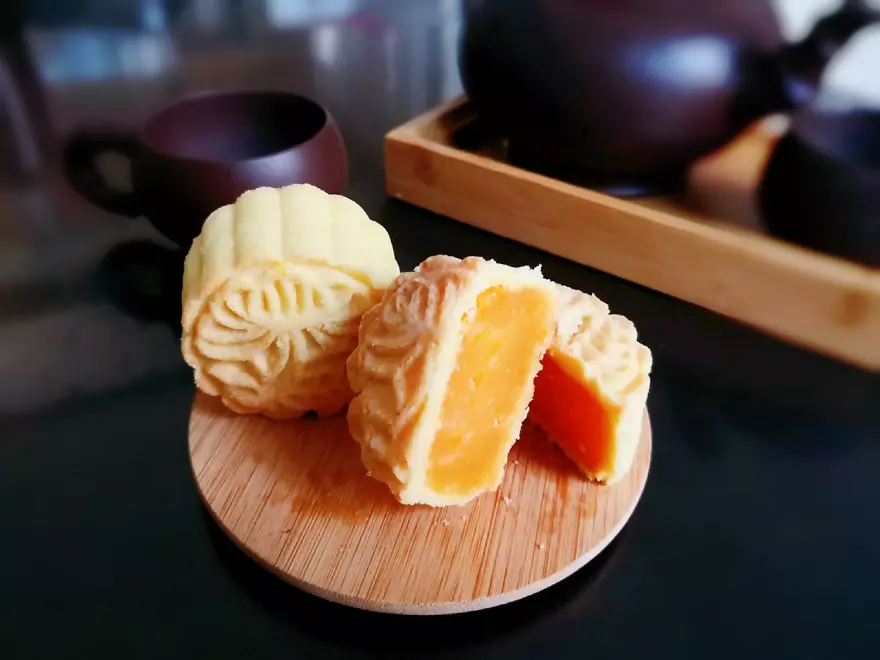 豆果美食 奶黄月饼