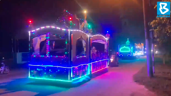 Parade 2