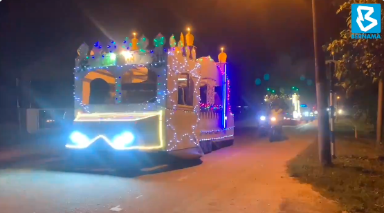 Parade 3