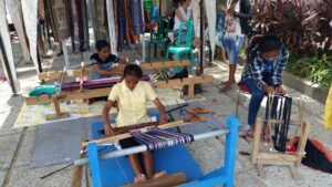 A Local Making A Tais
