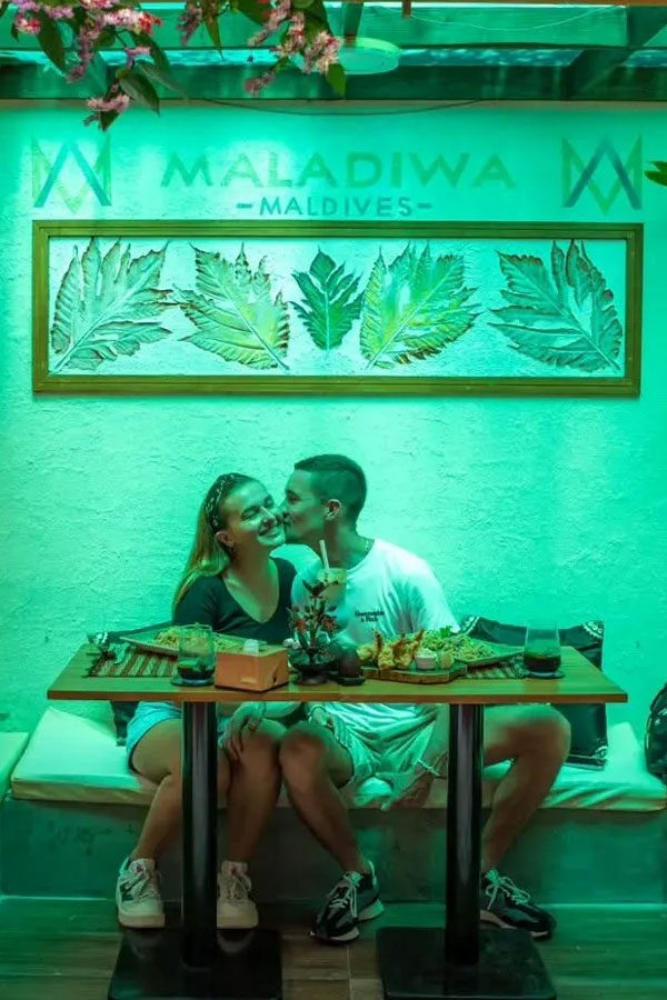 AAMaldives divider b 3