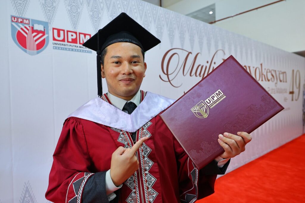 Graduate 2